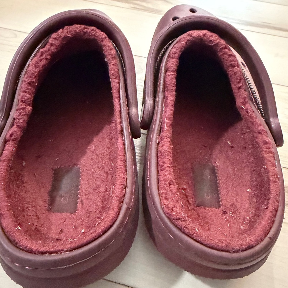 Crocs Classic Lined Clog Burgundy Maroon Women 9 Men 7 Fuzzy Fleece Comfort Shoe - Picture 5 of 5